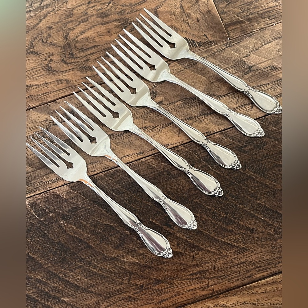 Chatelaine by Oneida Community Stainless Salad Forks (6)